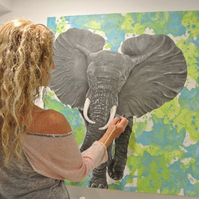 profile_SL-Profile-photo-with-elephant-painting.20210420105611.jpg